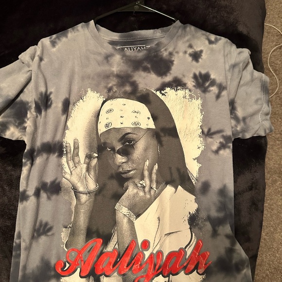 Charlotte Russe Tops - Charlotte Russe Gray Tie-Dye Aaliyah Graphic Tee